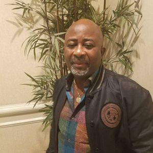 Meet your Posher, Ayo